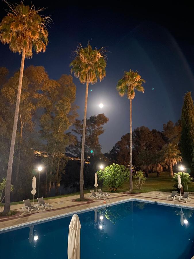 Hotel D'Алкотин Экстерьер фото